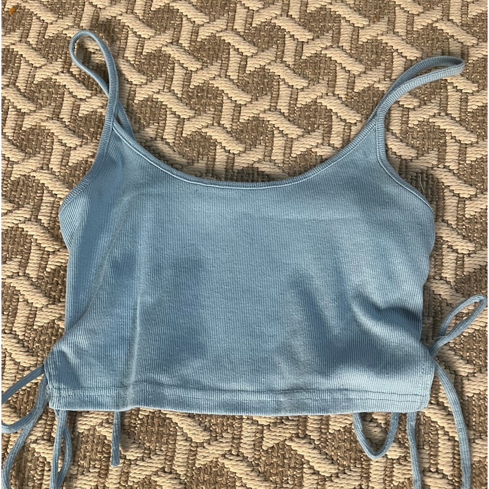 Blue cropped tank